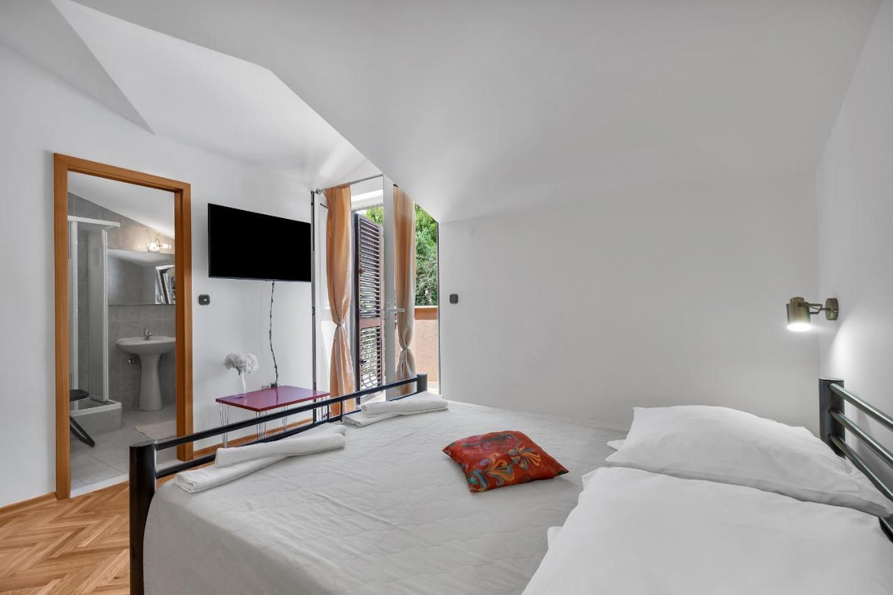 Guest House Lazeta Duce Ngoại thất bức ảnh