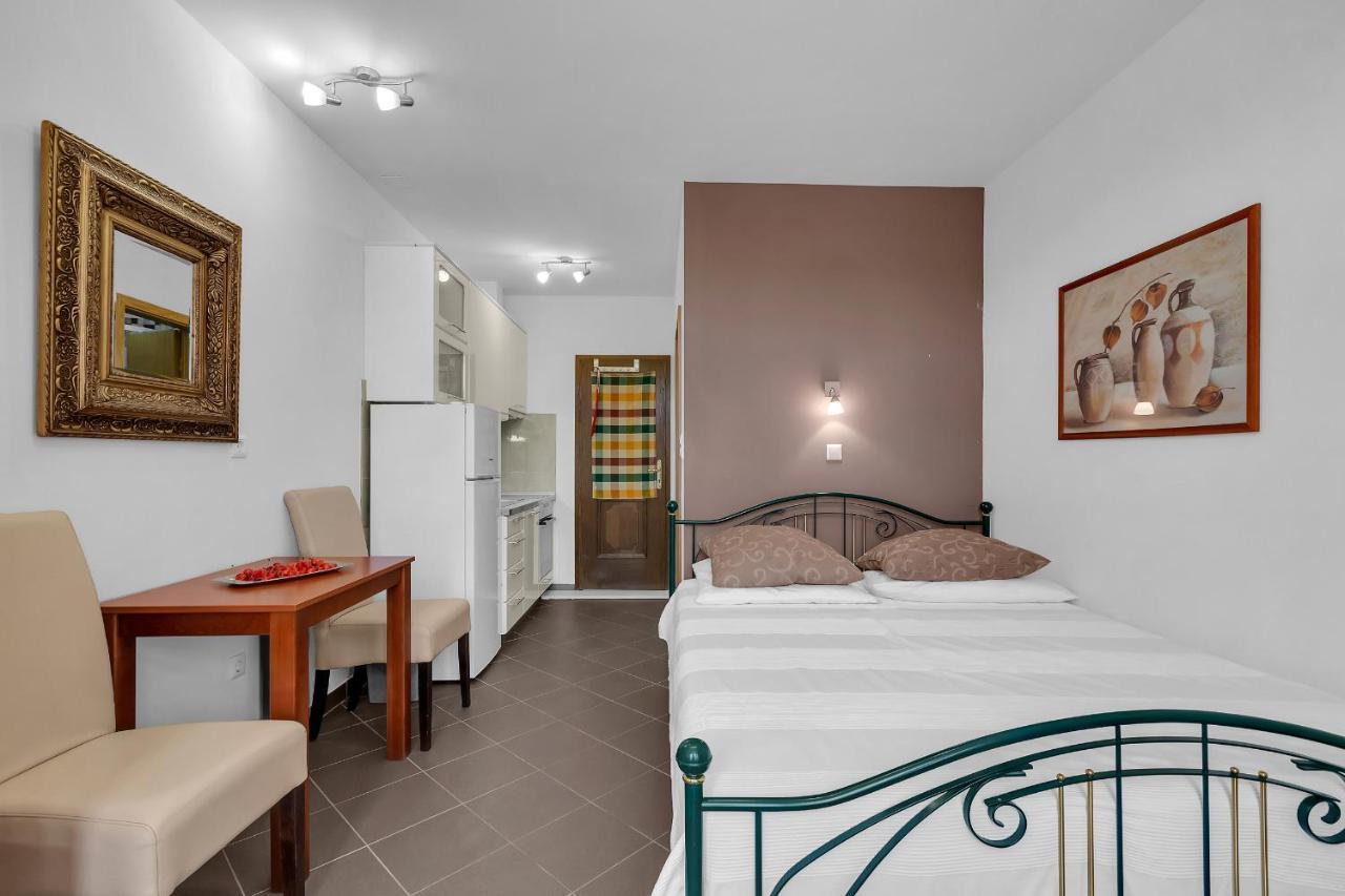 Guest House Lazeta Duce Ngoại thất bức ảnh